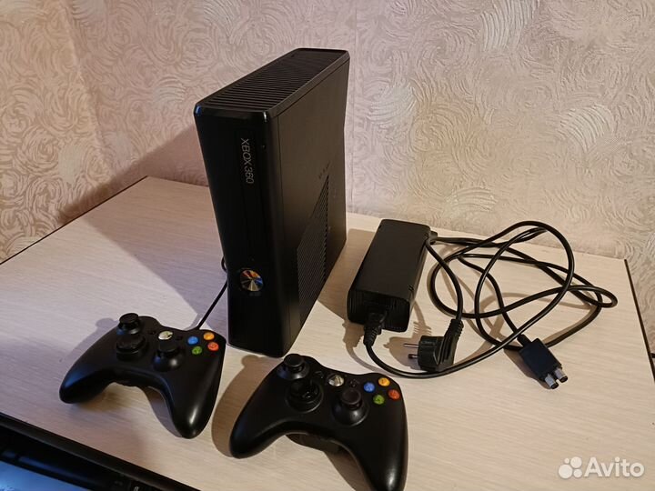 Xbox 360 Slim прошитый +50 игр