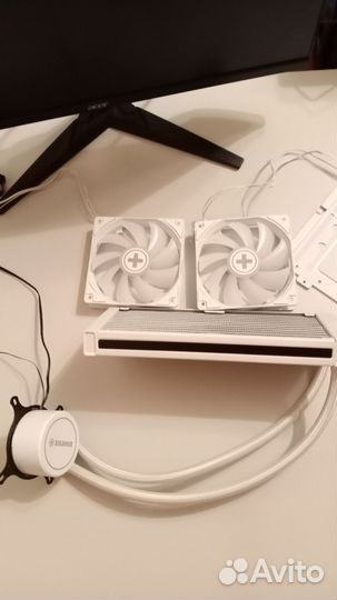 Сжо Xilence Performance A+ LiQuRizer LQ240.W.argb