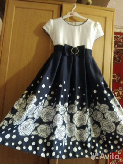 Платье нарядное для девочки