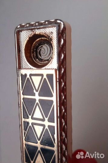 Зажигалка на запчасти