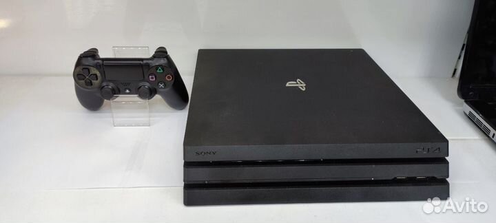 Sony Playstation 4 Pro 1tb