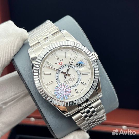 Часы Rolex Sky Dweller