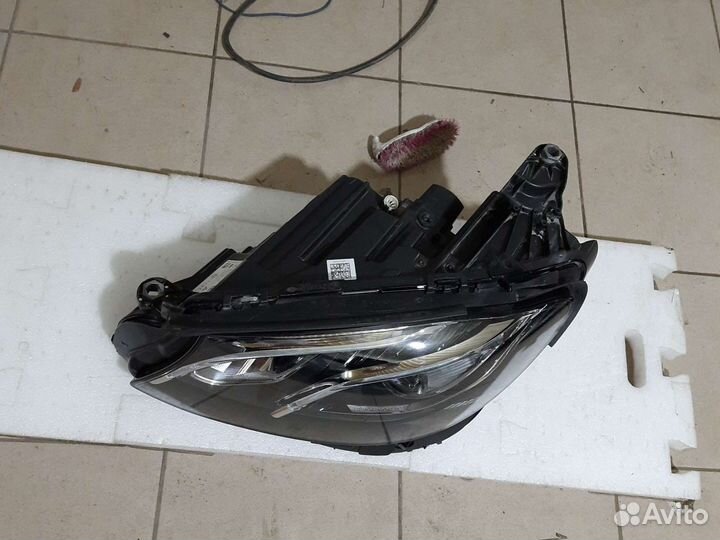 Фара левая Mercedes E W213 Led