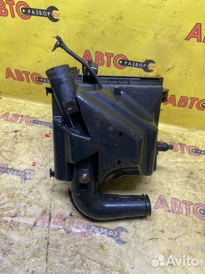 Корпус воздушного фильтра Volkswagen Vento A3 ABS