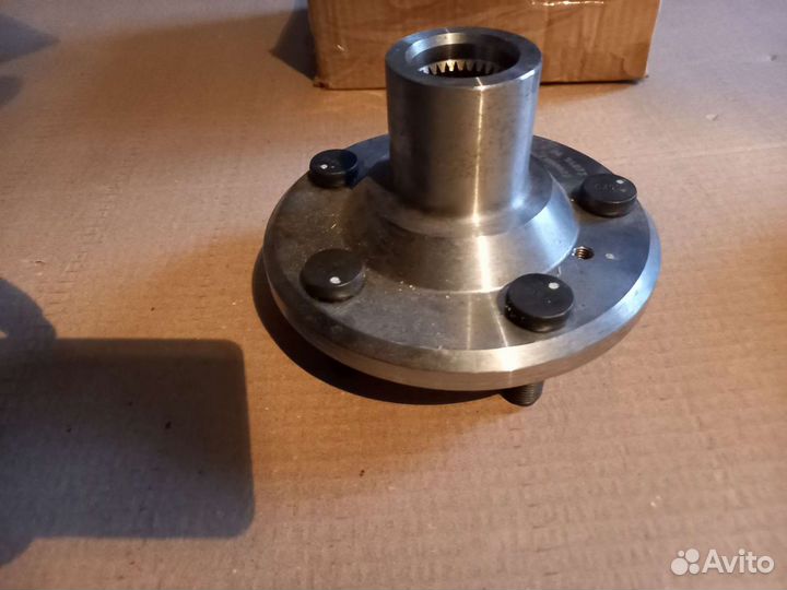 Ступица передняя Range Rover Vogue 02-12