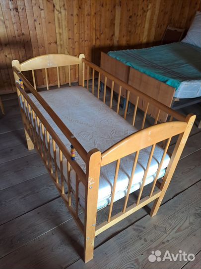 Детская кроватка
