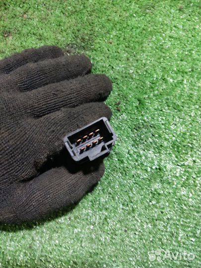 Кнопка аварийной сигнализации Renault Logan