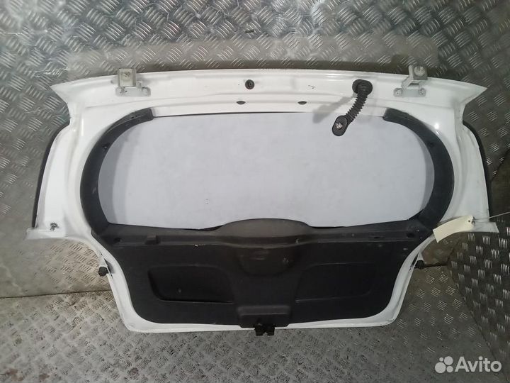 Крышка багажника Renault Clio 3 (2005-2012)