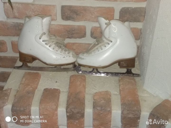 Коньки для фигурного катания Risport. р-р 210 (31)
