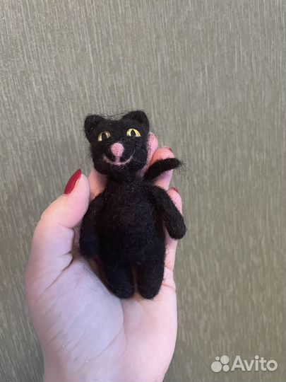 Игрушка валенная из шерсти