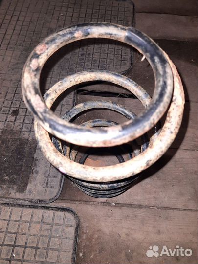 Пружина передняя Opel Vectra A