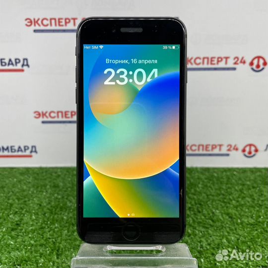 iPhone 8, 64 ГБ