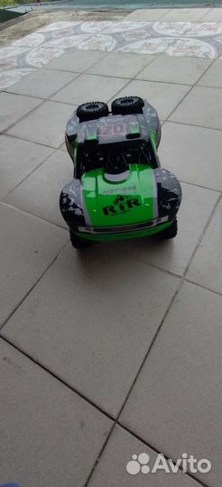 Машина на радиоуправлении внедорожник