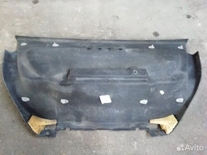 Обшивка крышки багажника Mercedes-Benz S-Class