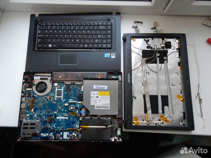 Корпуса Acer 5220, Samsung R425, R522, DNS C5501Q