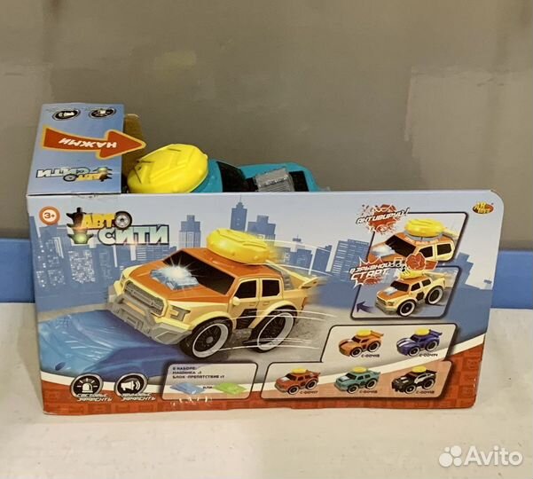 Игрушка машинка с кнопкой запуска ABtoys