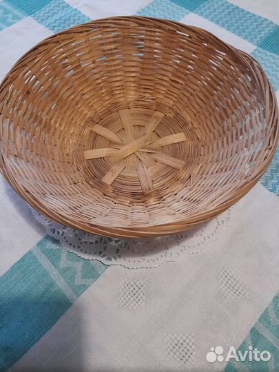 Плетёные сухарницы, конфетницы, орешницы