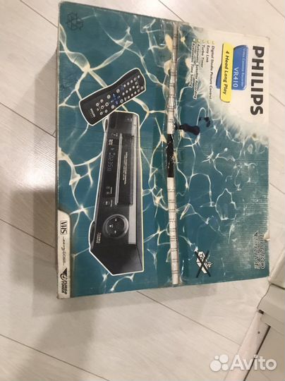 Видеомагнитофон philips