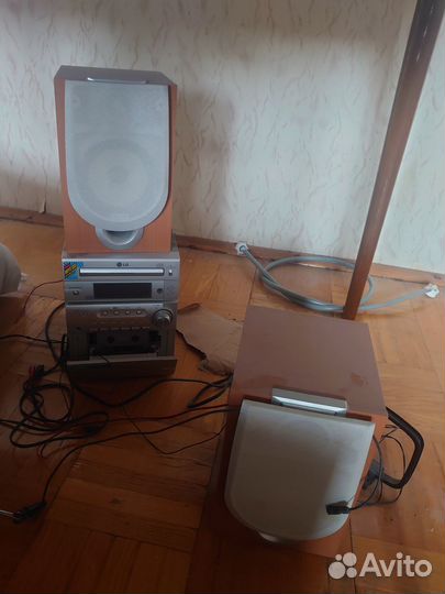 Магнитола lg