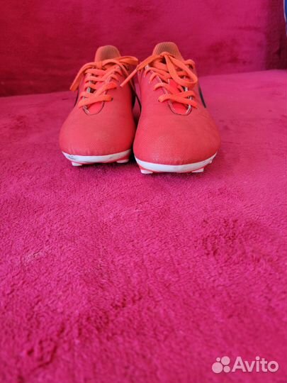 Футбольные бутсы adidas 36