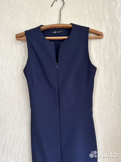 Платье футляр