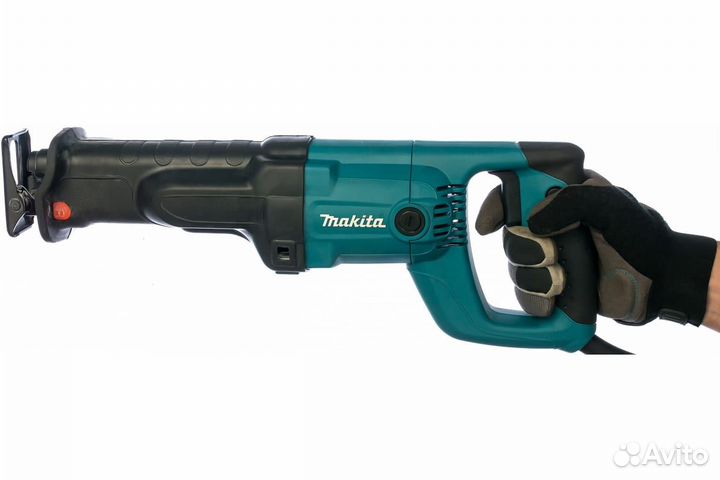 Сабельная пила Makita JR3050T