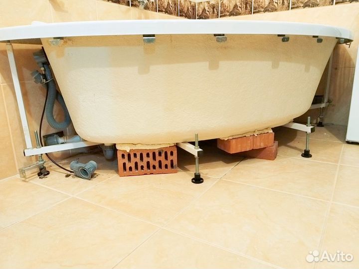 Акриловая ванна угловая