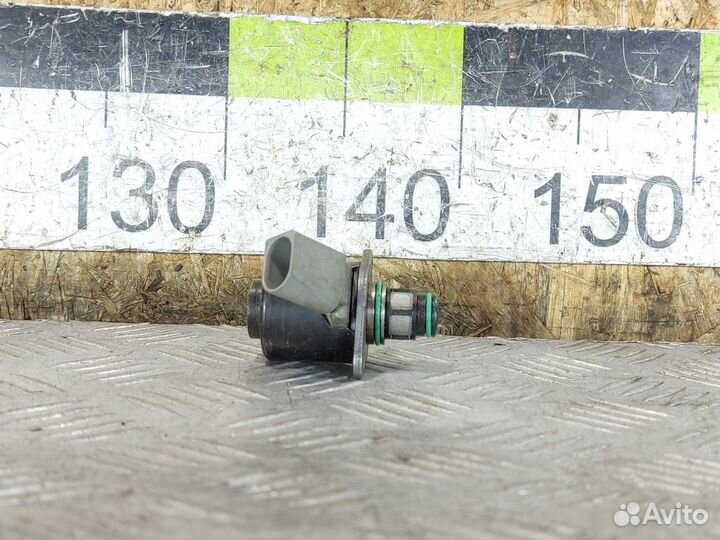 Регулятор давления топлива E 211