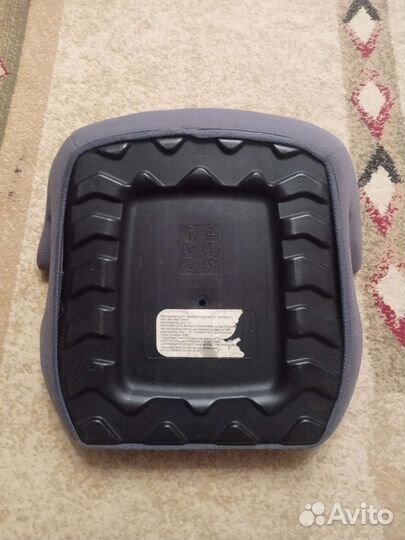 Детское кресло(бустер )для автомобиля