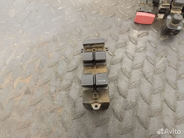 Блок управления стеклоподъёмниками Lifan Breez