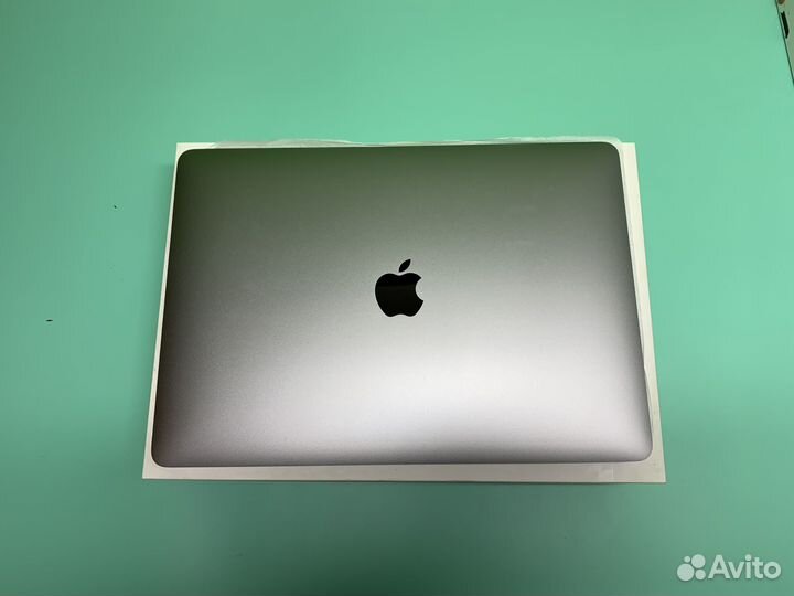 Макбук эйр 13 2020 16/256gb