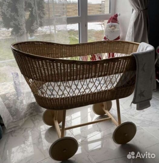 Итальянская люлька колыбель плетеная из ротанга