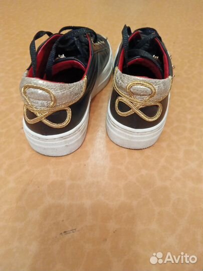 Кожаные кеды 35 раз Cesare paciotti