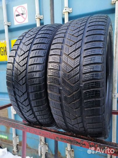 Pirelli Winter Sottozero 3 235/50 R18