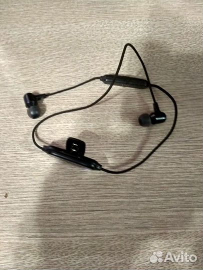 Беспроводные наушники