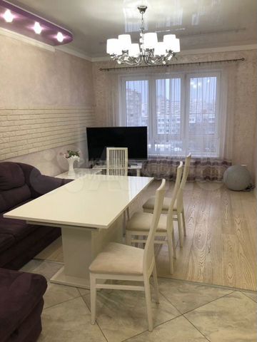 4-к. квартира, 120 м², 6/8 эт.