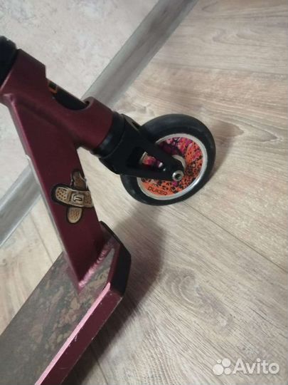 Трюковой самокат Duker 404