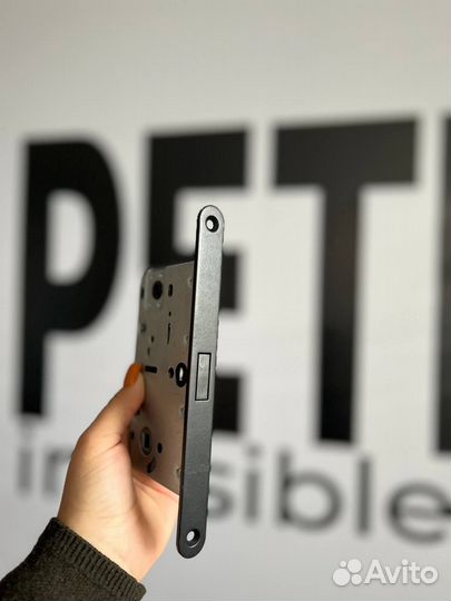 Двери межкомнатные скрытого монтажа petma