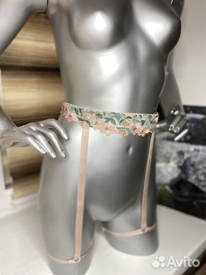 Манекен женский 42 размер