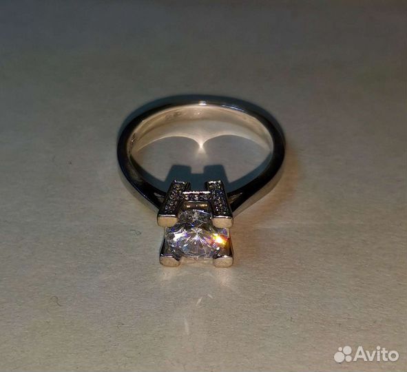 Серебряное кольцо фианит 925 проба