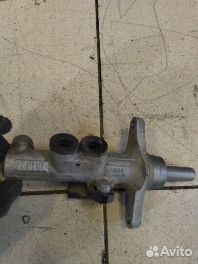 Главный тормозной цилиндр Volkswagen Polo 5 cfna