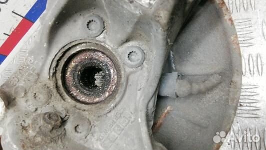 Ступица передняя правая volkswagen passat B6 (KDN1