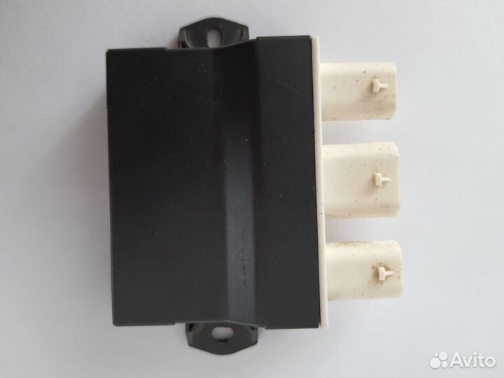 Блок системы открывания багажника Chevrоlet tahoe