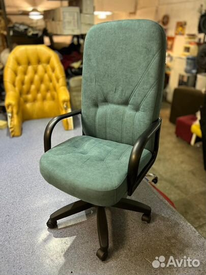 Компьютерное кресло