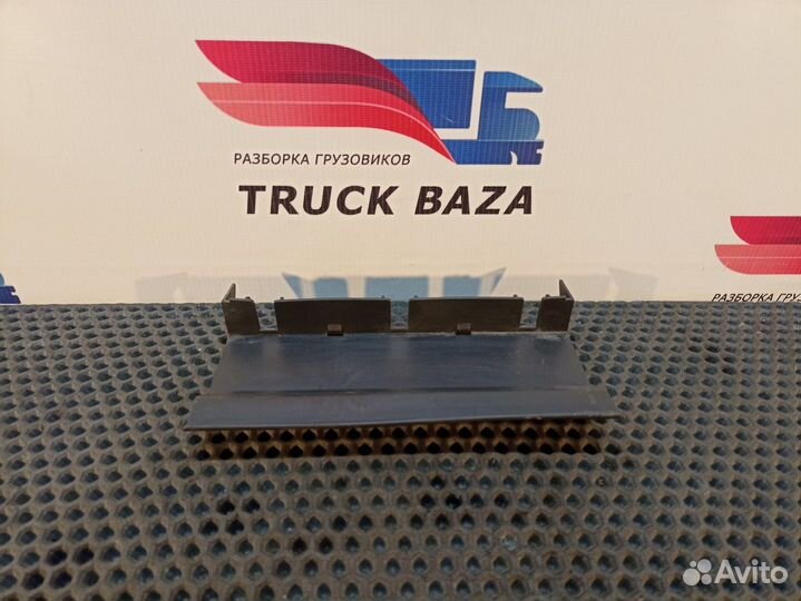 81254410725 Накладка на торпедо