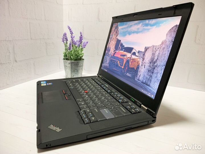 Мощный ноутбук Lenovo core I5/HD+
