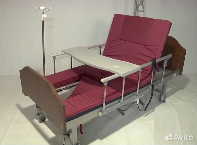 Медицинская кровать с туалетом для лежачих больных. Медицинская кровать с туалетом для лежачих больных