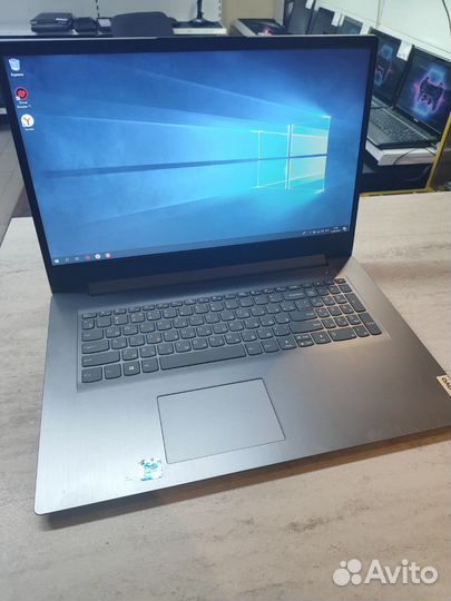 Ноутбук lenovo 17.3 celeron/8озу/UHD SSD