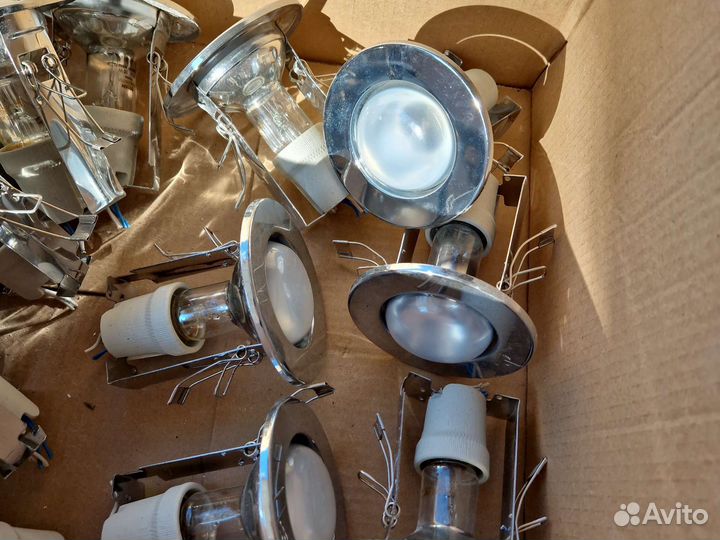 Светильник потолочный встраиваемый