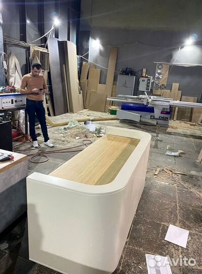 Ресепшн стойка